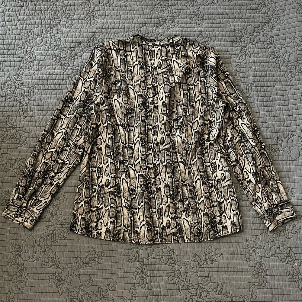 Python Print Blouse - Picture 2 of 6